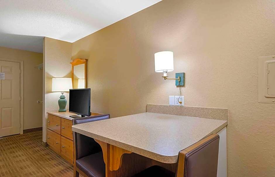 Extended Stay America Suites - Clearwater - Carillon Park