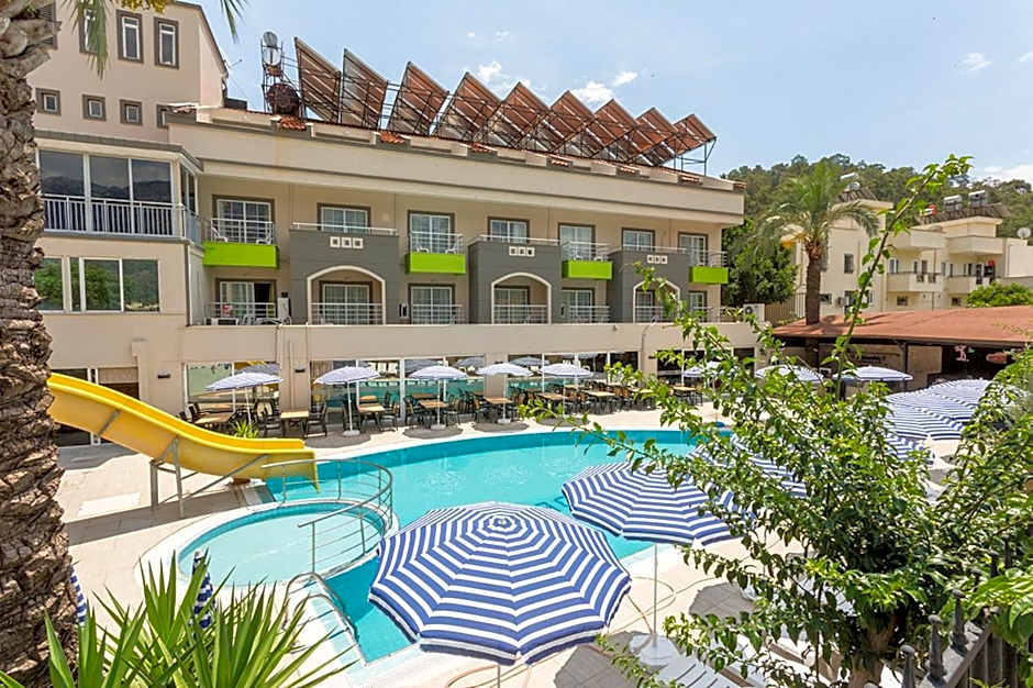 Rich Melissa Hotel