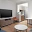 Hilton Boca Raton Suites