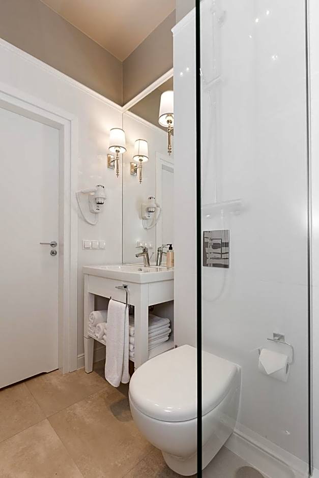 AVANTI Home