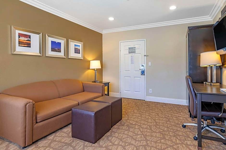 Comfort Suites San Clemente Beach