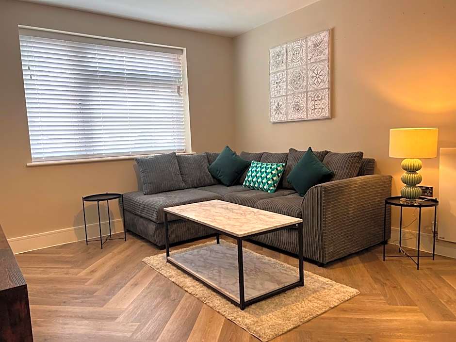 Modern Apartment - BHX NEC - Free Secure Gated Parking