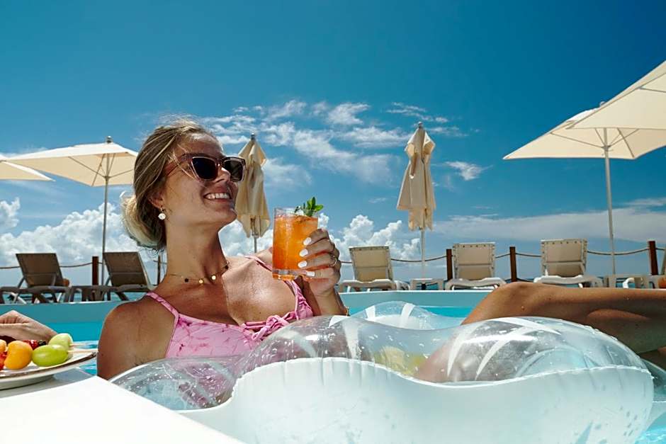 The Reef 28 - Adults Only - All Suites - Optional Gourmet All Inclusive