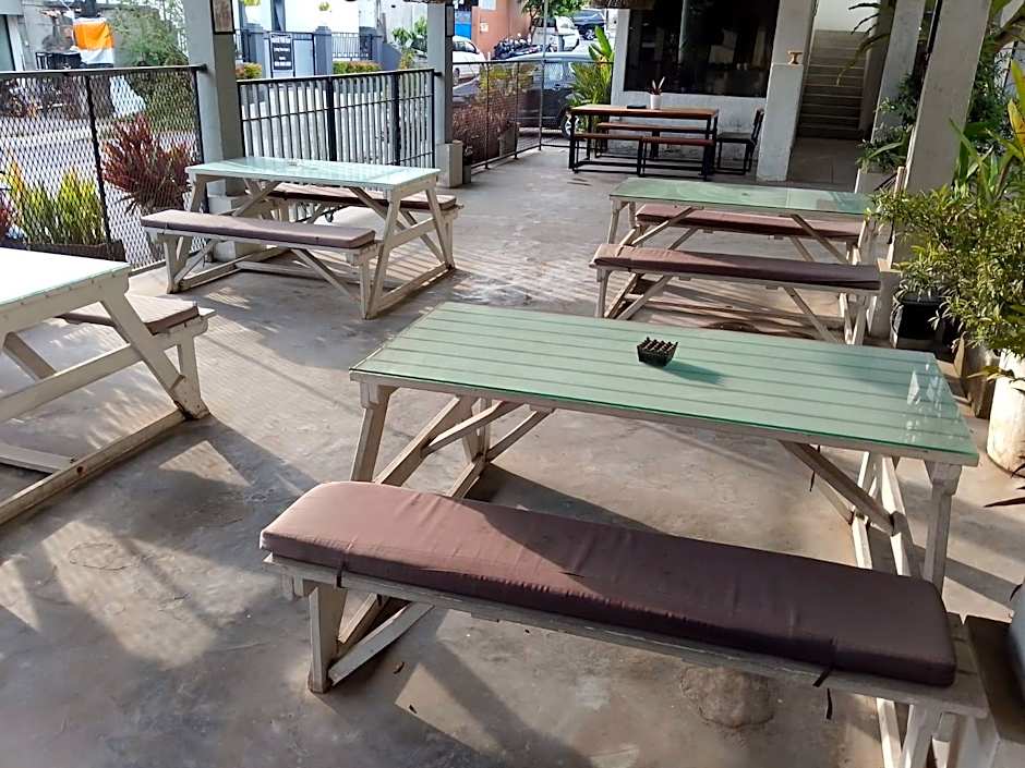 Pom Pom's Bali Apartments