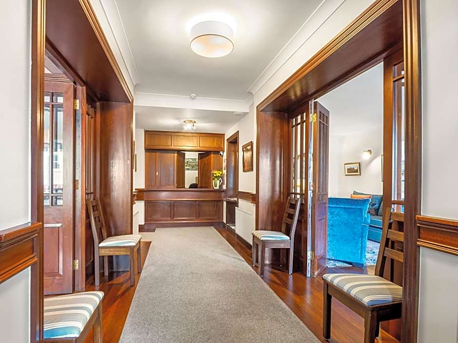 Eldon's Bed & Breakfast