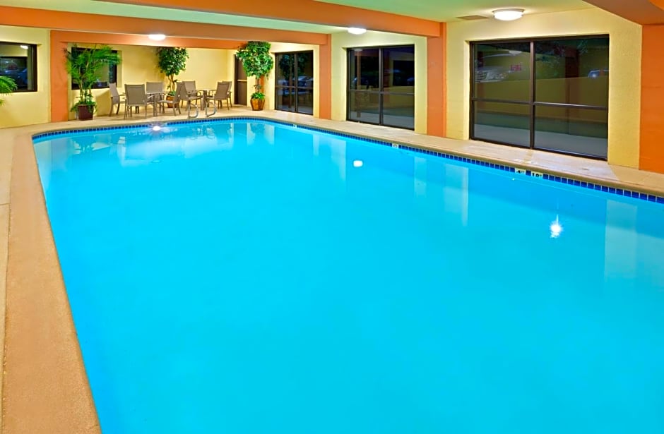 Holiday Inn Express Portland South - Lake Oswego By IHG