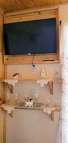 Quadruple Room with Private Bathroom