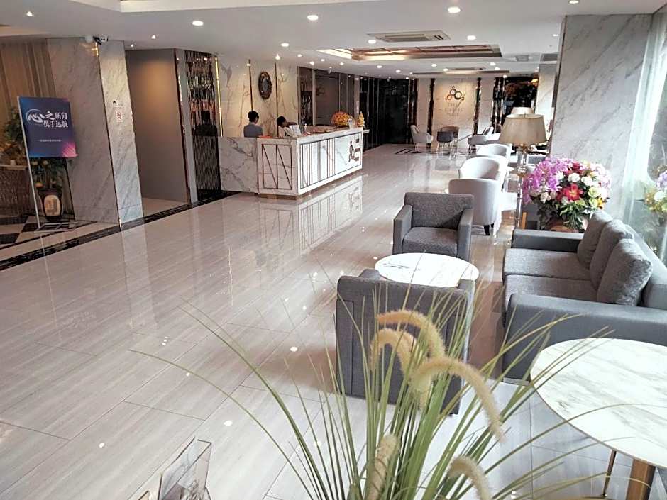 Three Seasons Bangkok