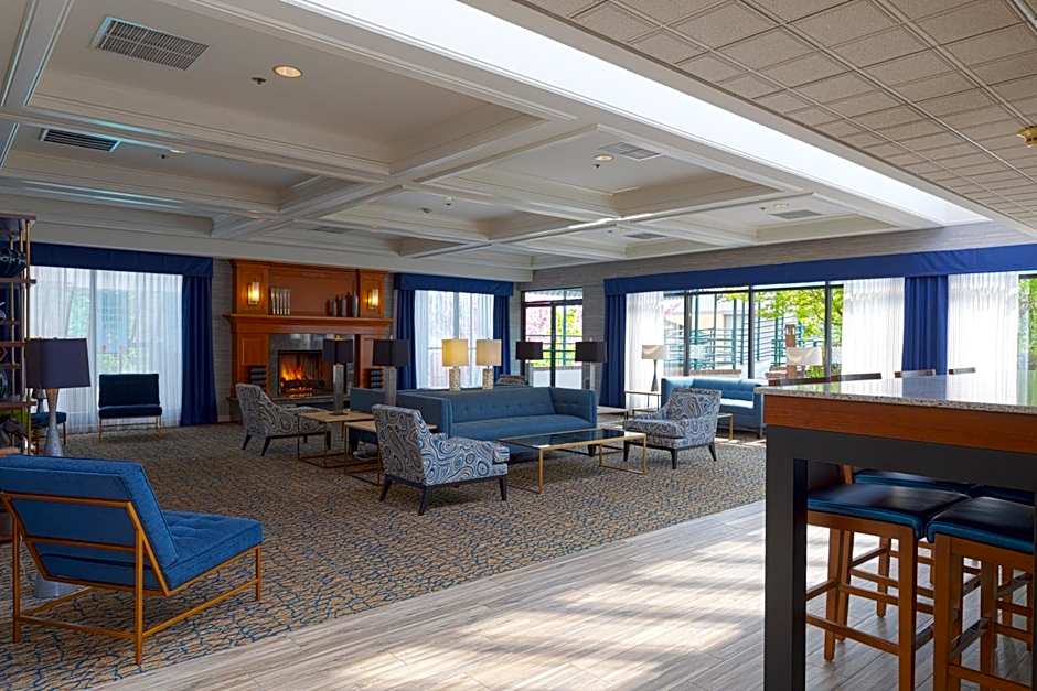 Coast Wenatchee Center Hotel