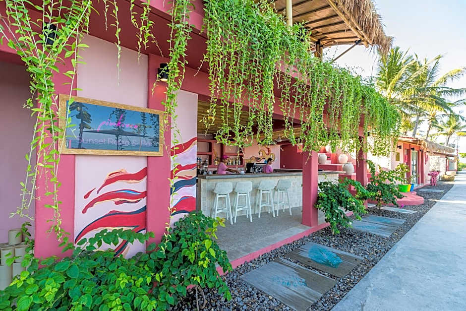 PinkCoco Gili Air - Constant Surprises & for Cool Adults Only