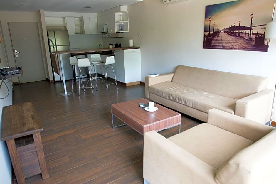 Casa Campus Pilar Suites