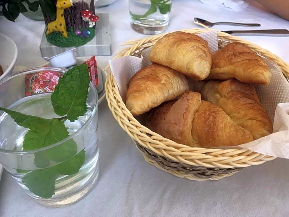 La Fleur BnB & Restaurant