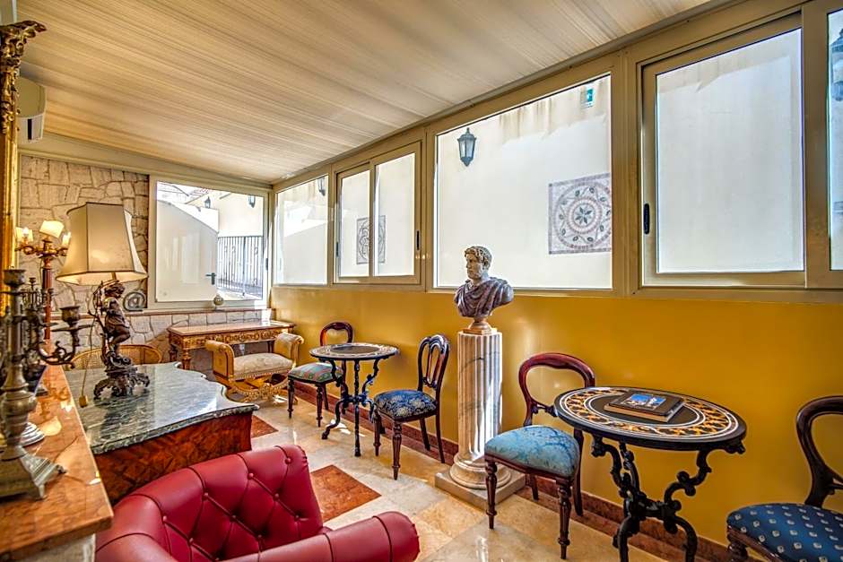 Aurelius Art Gallery Hotel