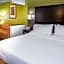 Holiday Inn Express & Suites Bucyrus by IHG