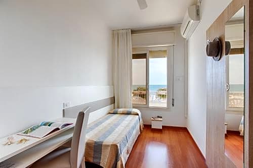 Hotel Telenia