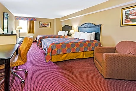 2 Queen Beds Suite Non-Smoking