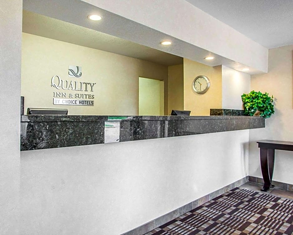 Quality Inn & Suites Ankeny-Des Moines