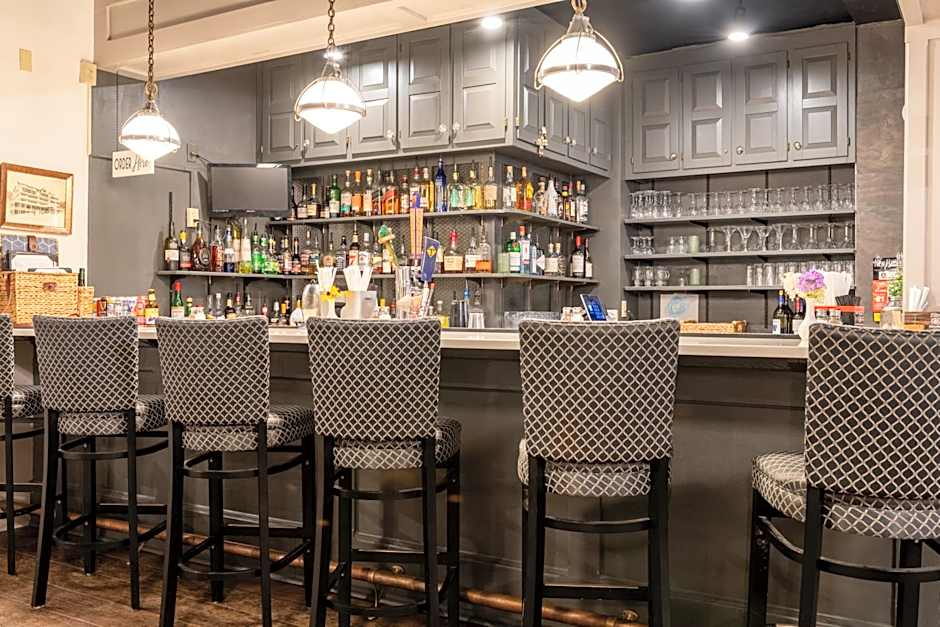 Eagle Mountain House And Golf Club