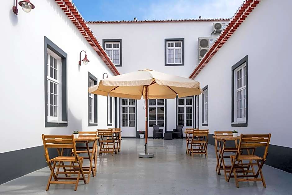 CC Guest House - "Ao Mercado"