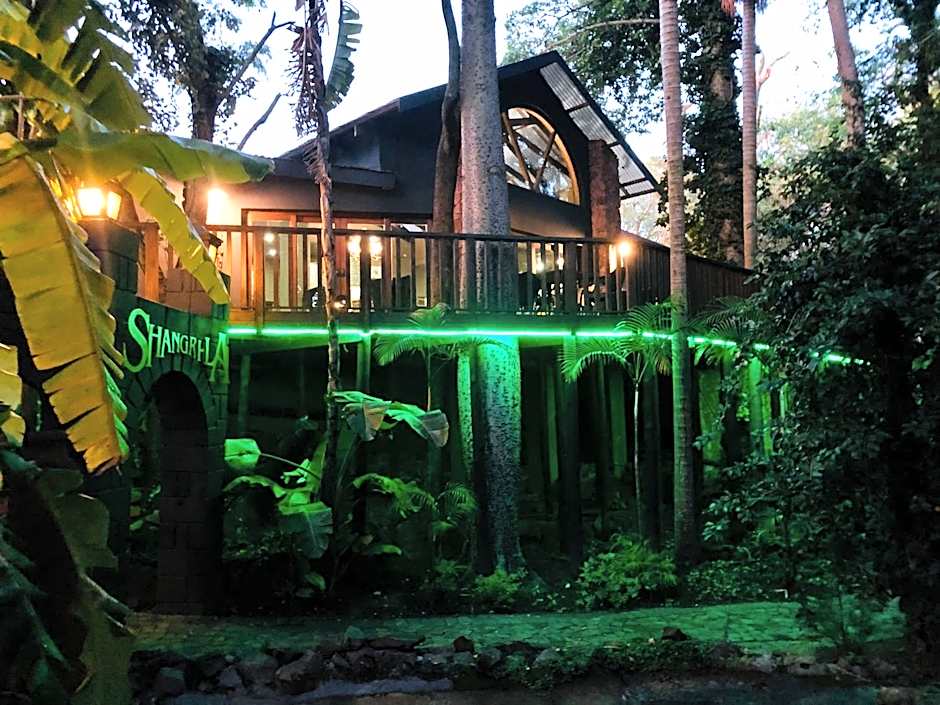 Shangri-La Country Hotel & Spa