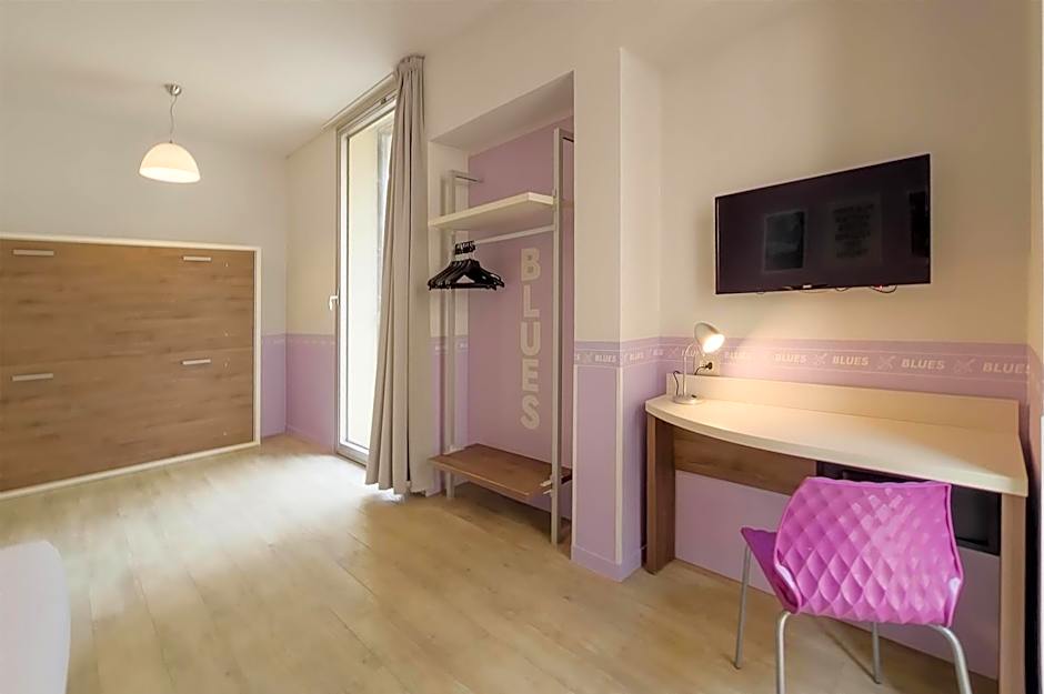 Sure Hotel by Best Western Nologo