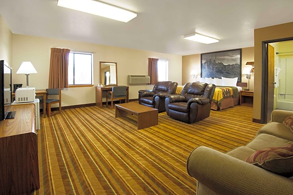 Super 8 by Wyndham Las Cruces/White Sands Area