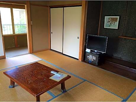 Japanese Style with Shared Bathroom