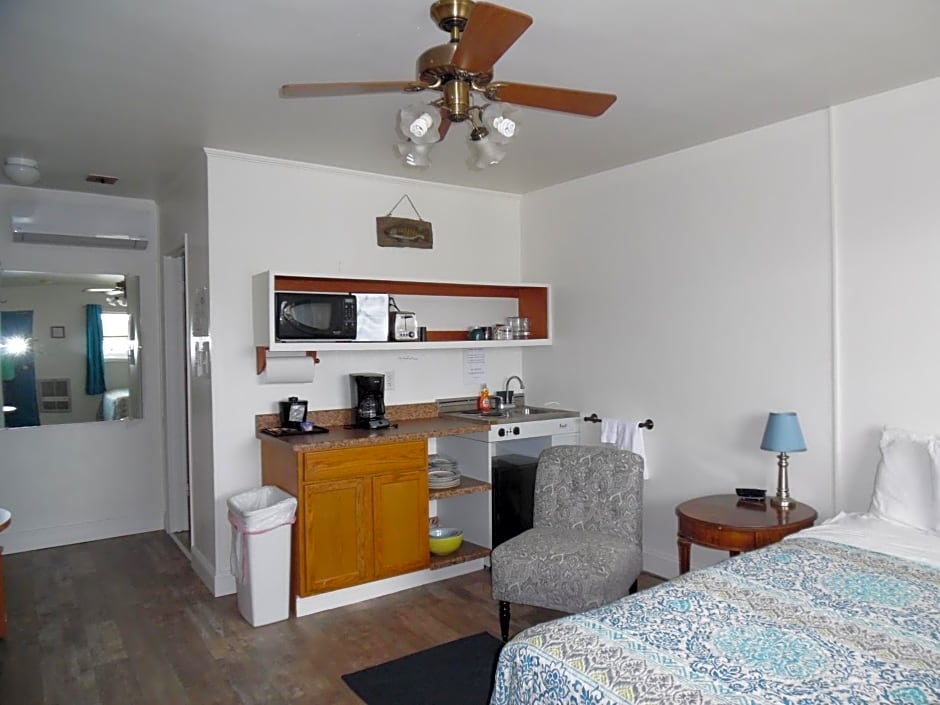 Wachapreague Inn - Motel Rooms