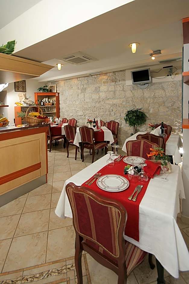 Hotel Trogir