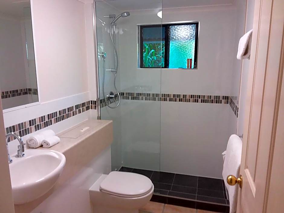 Nautilus Holiday Apartments