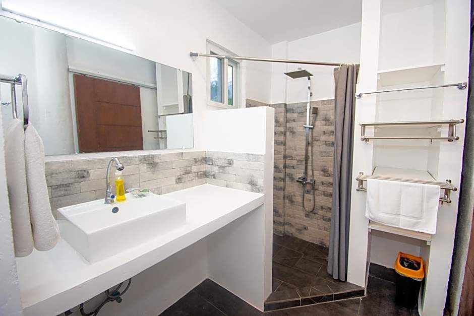 BABOSAM Hotel