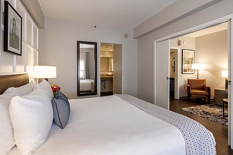 Heathman Hotel
