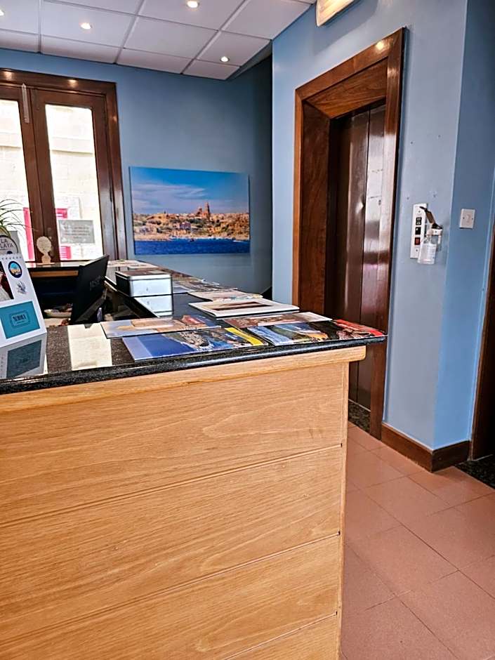 La Playa Hotel