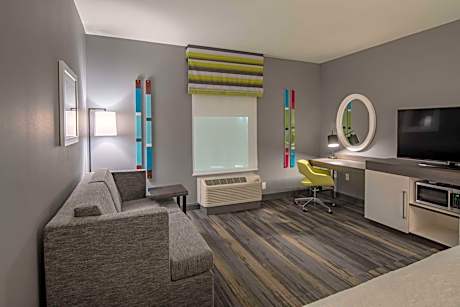 King Room with Sofa Bed