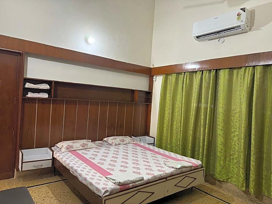 Goroomgo Jewel Pathankot