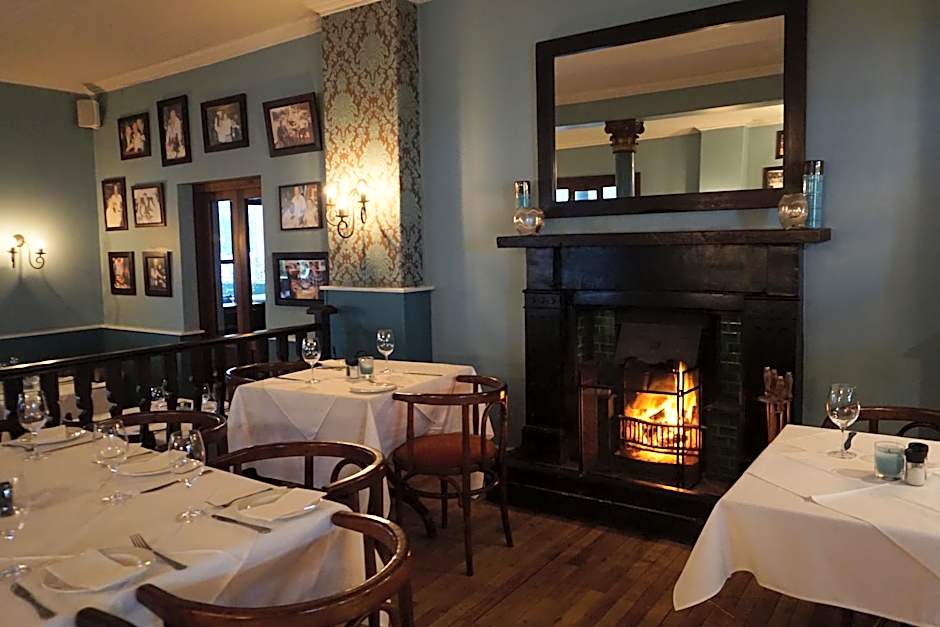 Chapmans Peak Beach Hotel