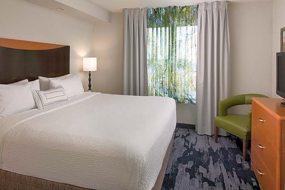 Fairfield Inn & Suites by Marriott Orlando Lake Buena Vista