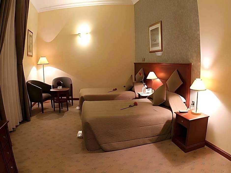 Royal Qatar Hotel