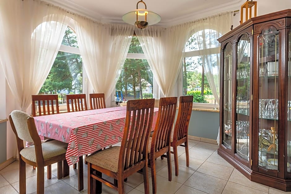 Willa Wiktoria w Rozewiu - Parking w cenie!