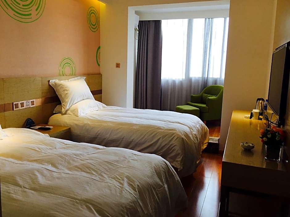 GreenTree Inn Xi'an Xincheng District Raily Station Wukou Metro Station Hotel