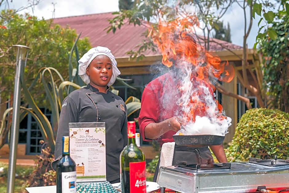 Falcon Heights Hotel