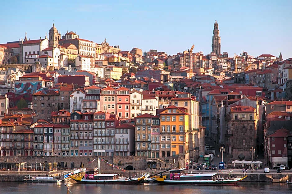 The House of Sandeman - Hostel & Suites