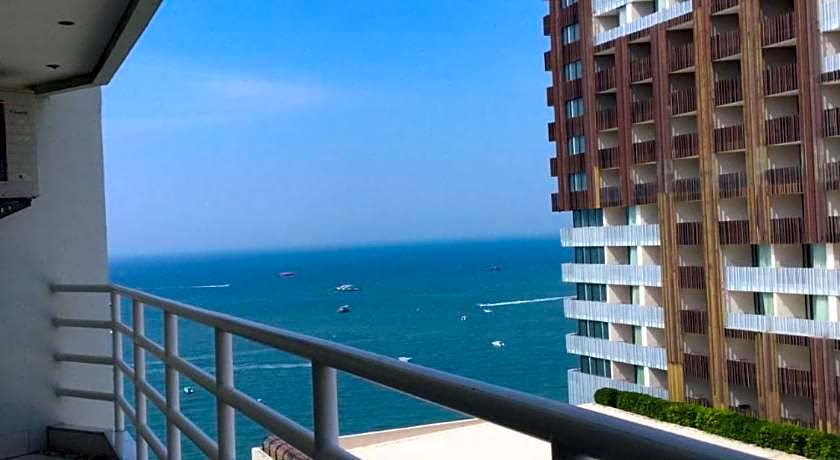 View Talay 6 by Pat 42