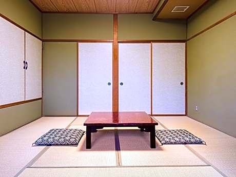 Standard Japanese-Style Room with 8 Tatami, Shared Bathroom, Non-Smoking