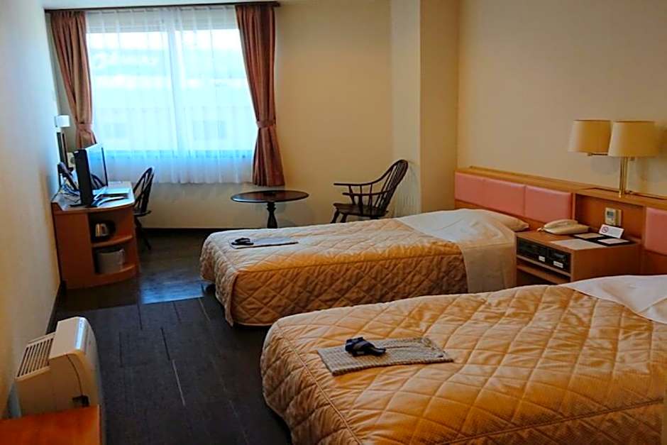 Business Hotel Kawakami Kumano