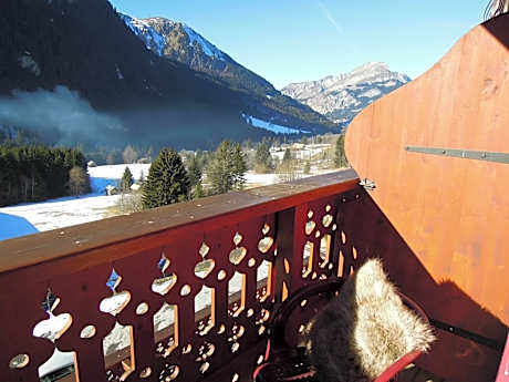 Double Room with Mountain View