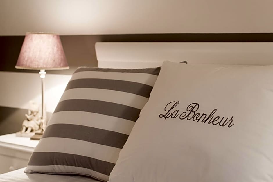 La Bonheur, Terre Marine
