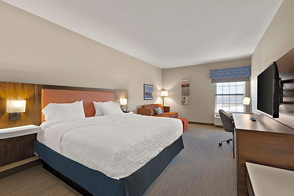 Hampton Inn & Suites Petoskey
