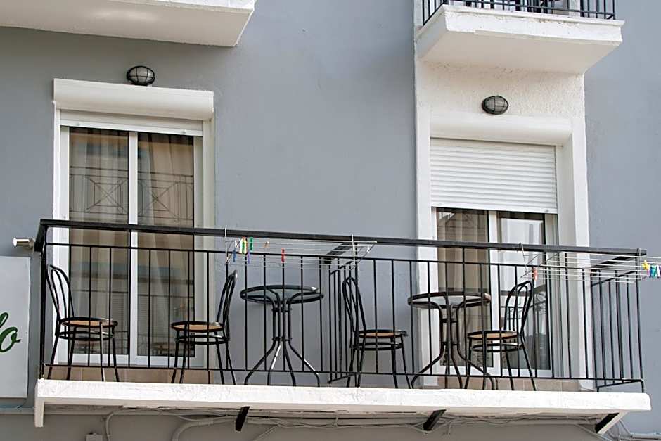 AVOCADO Skiathos