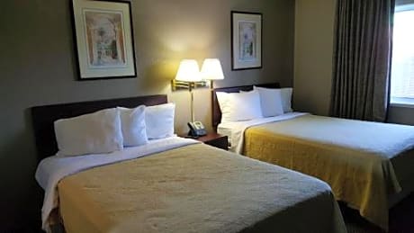 Double Room with Two Double Beds - Non-Smoking
